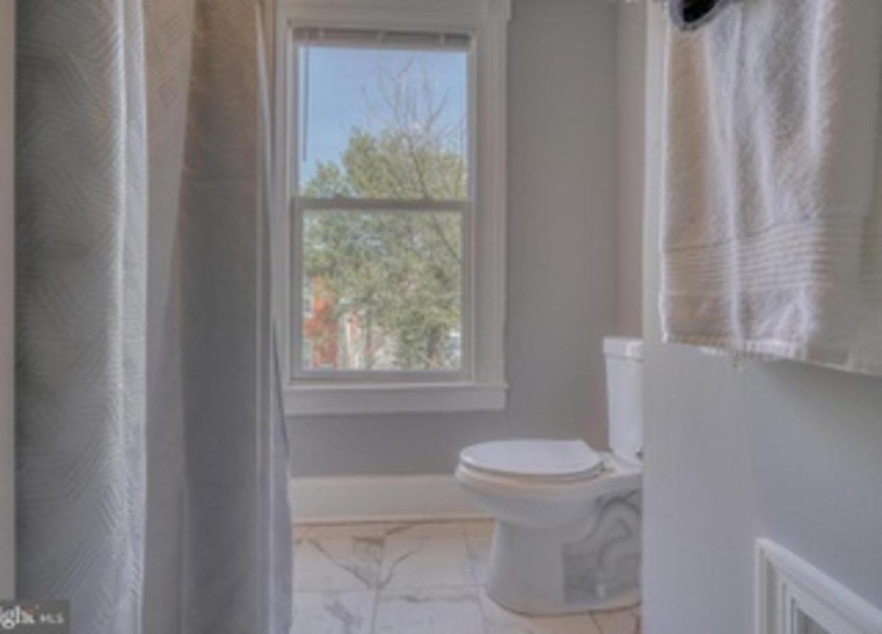Budget Bed Room Near Downtown Inner Harbor W Free Parking Baltimora Esterno foto